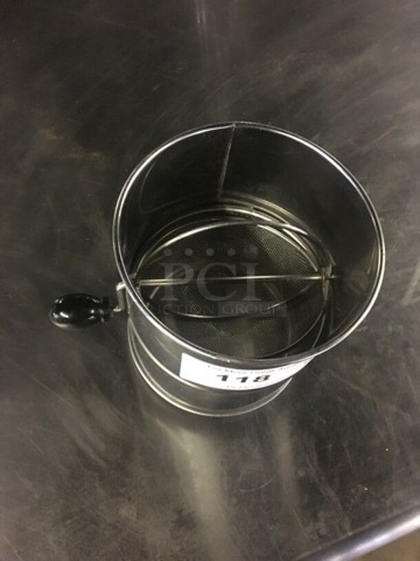 All Stainless Steel Flour Sifter!  - Image 2 of 6