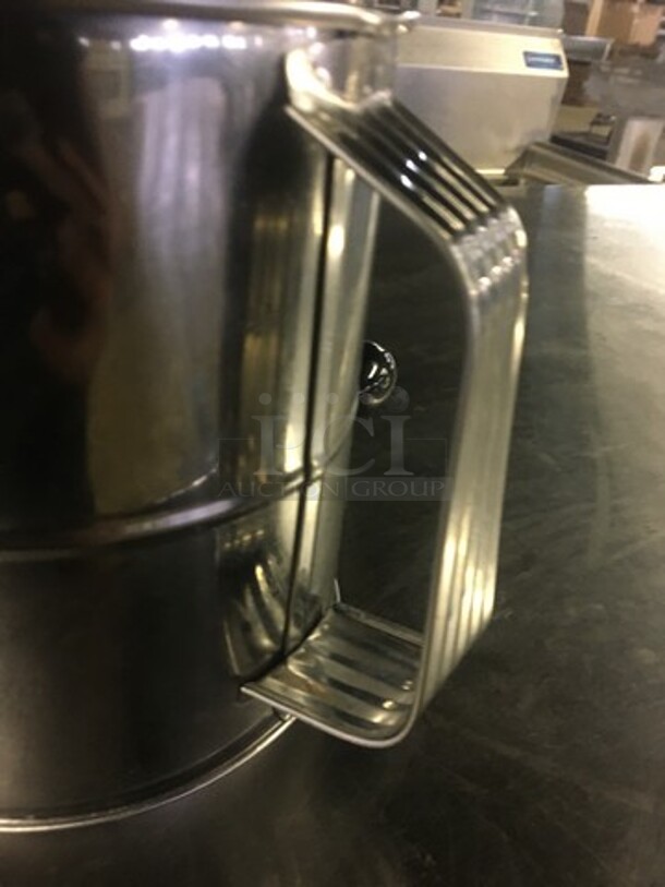 All Stainless Steel Flour Sifter!  - Image 4 of 6