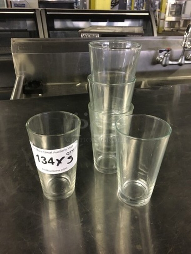 Beverage Serving Glasses! 5 X Your Bid! - Image 1 of 5