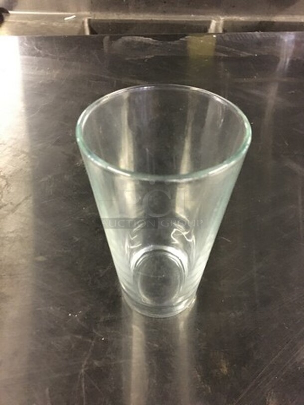 Beverage Serving Glasses! 5 X Your Bid! - Image 2 of 5