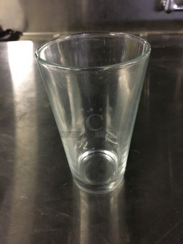 Beverage Serving Glasses! 5 X Your Bid! - Image 5 of 5