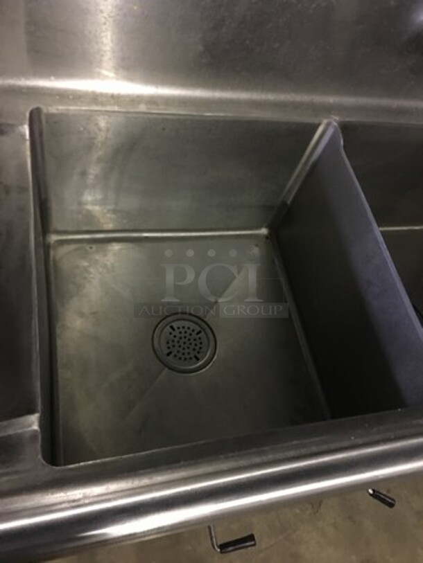 WOW! Mix Rite Commercial 3 Compartment Dishwashing Sink! Heavy Duty Gauge! With Backsplash! With Left & Right Side Drainboards! With Faucet & Jet Spray Hose! Model MRSA3D! All Stainless Steel! On Legs! - Image 5 of 9