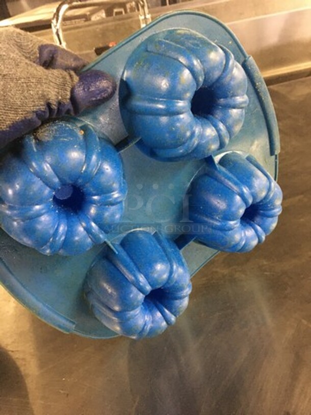Mini Cake Molds! 8 X Your Bid! - Image 4 of 5