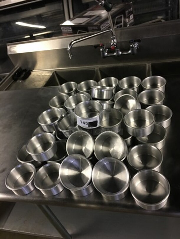 ALL ONE MONEY! Winco Aluminum Cake Pan!   - Image 6 of 6