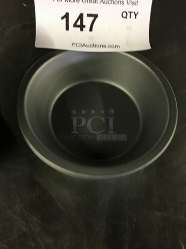 ALL ONE MONEY! Assorted Cake Pans!   - Image 2 of 5