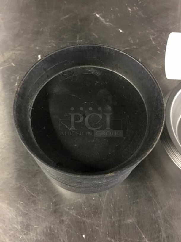 ALL ONE MONEY! Assorted Cake Pans!   - Image 5 of 5