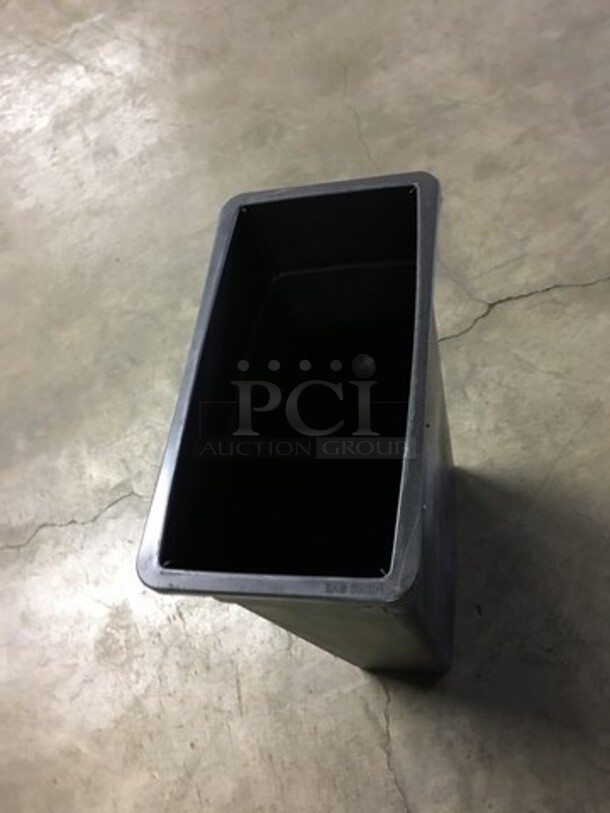 Poly Garbage Bins! 3 X Your Bid! - Image 3 of 4