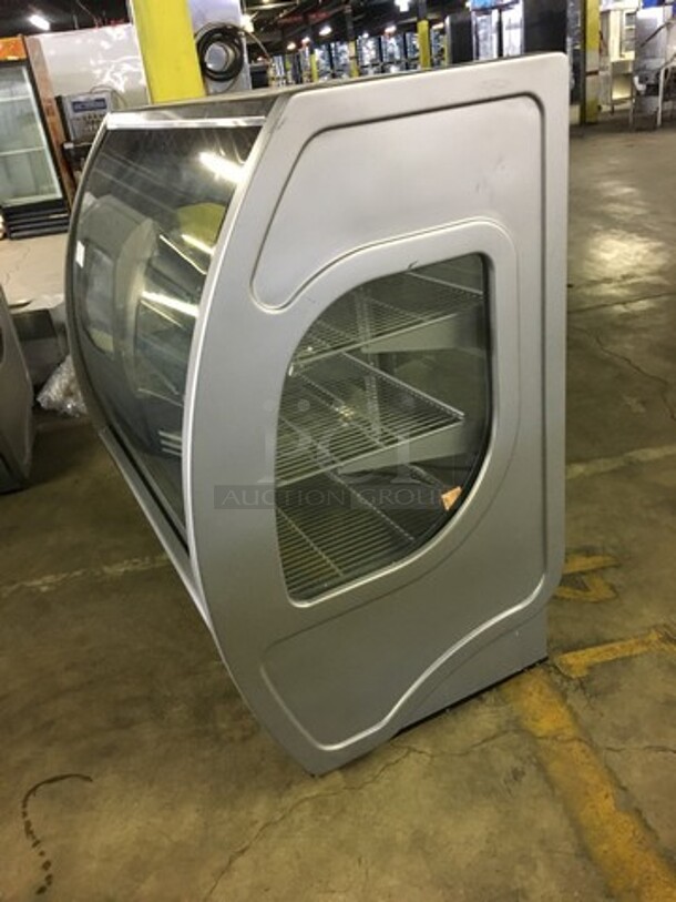 SWEET! LATE MODEL 2018 Fogel Commercial Refrigerated Deli/Bakery Display Case! With Curved Front Glass! With 2 Sliding Rear Doors! Model ELITE4PFUS Serial 1807106786! 115V 1Phase! Working When Removed! - Image 4 of 9
