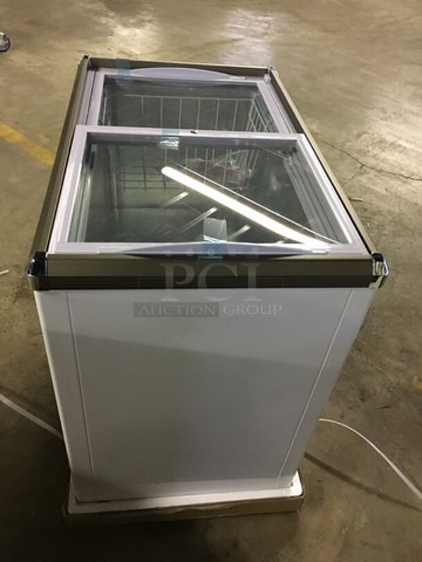 NEW! IN THE BOX! LATE MODEL Omcan Commercial Chest Freezer Merchandiser! With 2 Sliding Top Doors! Model FRCN0200! 110V! Working When Removed! - Image 5 of 11