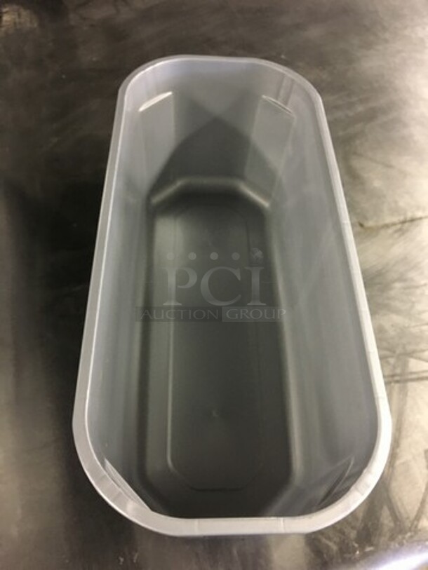 Poly 1/3 Food Holding Bins! With Lids! 2 X Your Bid!  - Image 4 of 4