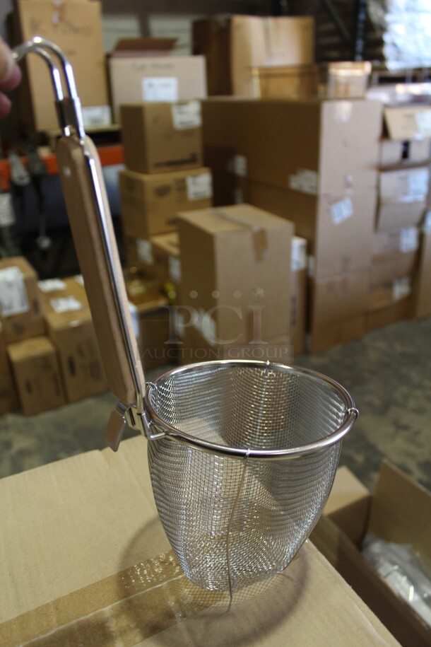 NEW! 5 Commercial Bouillon Strainers With Wood Handles. 5.5x6x14. 5X Your Bid!  - Image 2 of 3