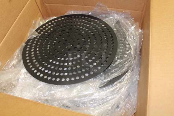 NEW IN BOX! 28 Black Metal Pizza Disks. 13x13x.25. 28X Your Bid!  - Image 2 of 2