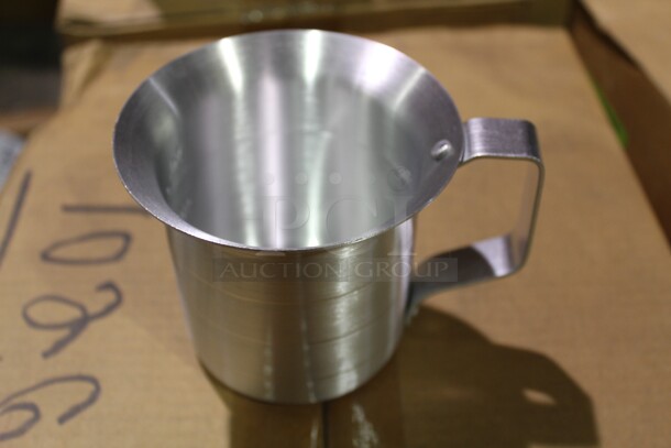 NEW IN BOX! 7 Winco Model AM-05 Commercial Aluminum 1.5 Quart Measuring Cups. 7X Your Bid!  - Image 2 of 3