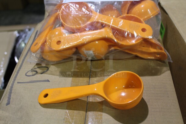 NEW! 12 Commercial Plastic 2.5 Ounce Perforated Portion/Measuring Spoons. 7x2.5x1.5. 12X Your Bid! 