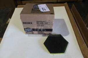 NEW IN BOX! 5 Boxes (15 Each) Scotch Brite 96HEX Scouring Pads. 5X Your Bid!  