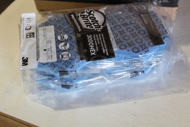 NEW IN BOX! 5 Boxes (16 Each) Scotch Brite 3000HEX Scouring Pads. 5X Your Bid!   - Image 2 of 3
