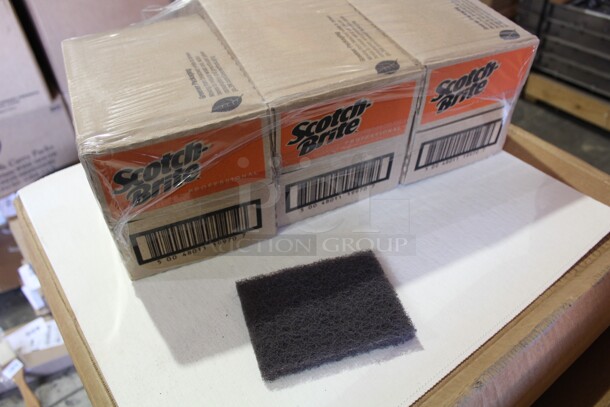 NEW IN BOX! 3 Boxes (20 Each) Scotch Brite 46 Professional Griddle Polishing Pads. 3X Your Bid! 