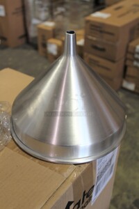 NEW! 8 American Metalcraft Commercial Funnels. 9x9x7. 8X Your Bid!