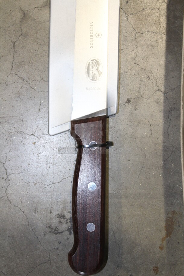 NEW! 3 Victorinox Commercial Stainless Steel Carving Knives. 17x1.5x1 - Image 3 of 3