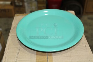 NEW IN BOX! 12 Thunder Group Green Melamine 9" Plates. 12X Your Bid!