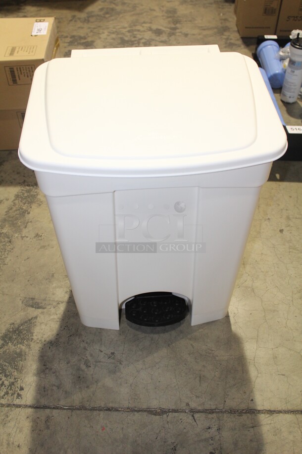 NEW! Continental 18 Gallon Step On Trash Receptacle. 20x17x23.5
