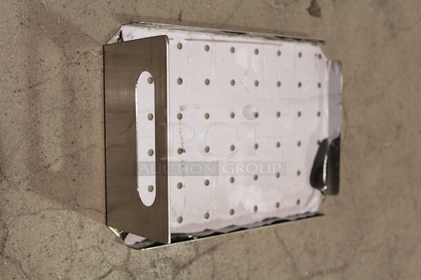 NEW! 14 Custom Commercial Stainless Steel Fry Station Trays. 7.5x12x3.5 14X Your Bid!  - Image 2 of 3