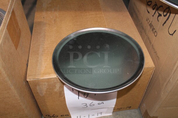 ALL ONE MONEY! 10" Winco Aluminum Pizza Pans.  - Image 1 of 2