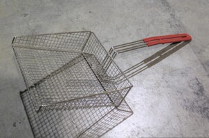 NEW! 112 (2 Pallets) Commercial Stainless Steel Fryer Baskets. 26x12x8.5. 112X Your Bid!