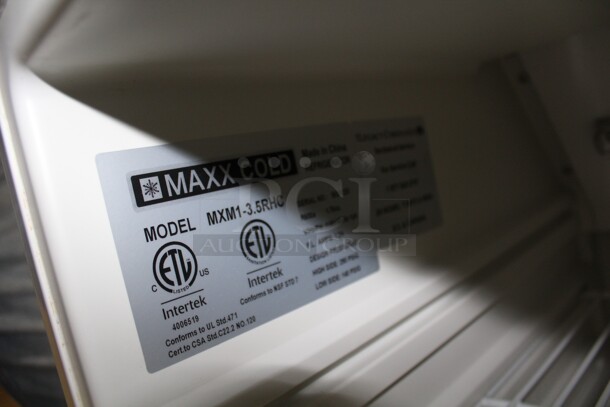 BRAND NEW! Maxx Cold Model MXM1-3.5RHC Commercial Glass Door Countertop Refrigerator/Cooler. 24.5x21.5x27. 115V/60Hz.  - Image 3 of 5