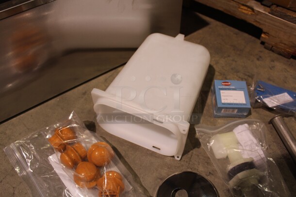 ALL ONE MONEY! 2 Server Commercial Stainless Steel Syrup Rail Jars And Miscellaneous Items.  - Image 7 of 11