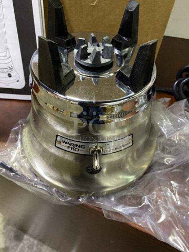 Brand New In The Box! Waring Bar Blender! Model WBB100! 115V 1 Phase! - Image 4 of 5