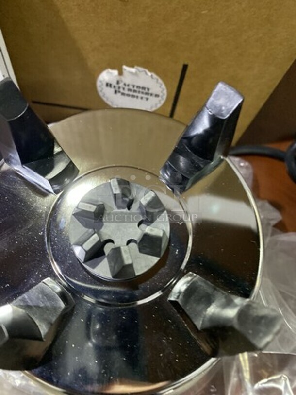 Brand New In The Box! Waring Bar Blender! Model WBB100! 115V 1 Phase! - Image 5 of 5