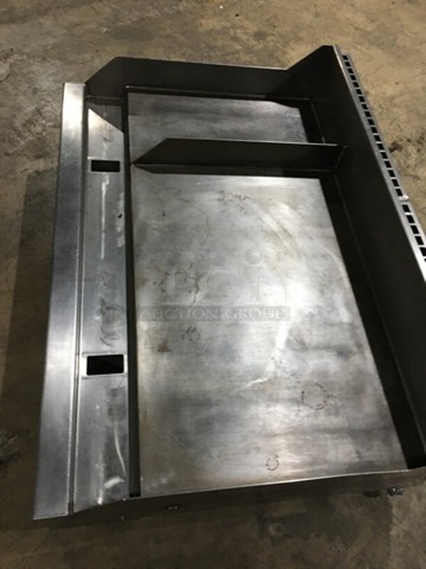 All Stainless Steel Natural Gas Powered 48 Inch Flat Griddle! With Backsplash!   - Image 5 of 9