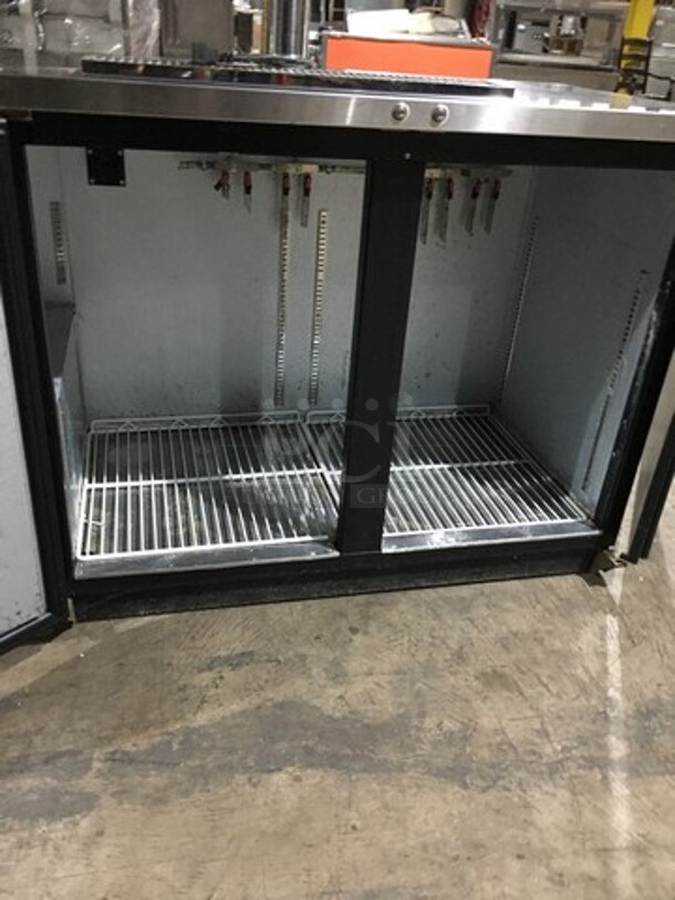 WOW! Everest Commercial Refrigerated Single Tap Kegerator! With Beer Tower! With 2 Door Underneath Storage Space! Model EBB59 Serial BBB5914020021! 115V 1 Phase! - Image 5 of 9