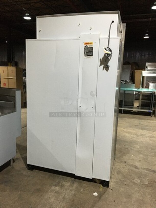 Sub-Zero 2 Door Reach In Side By Side Refrigerator & Freezer! Model 632F Serial M1590321!  - Image 4 of 10