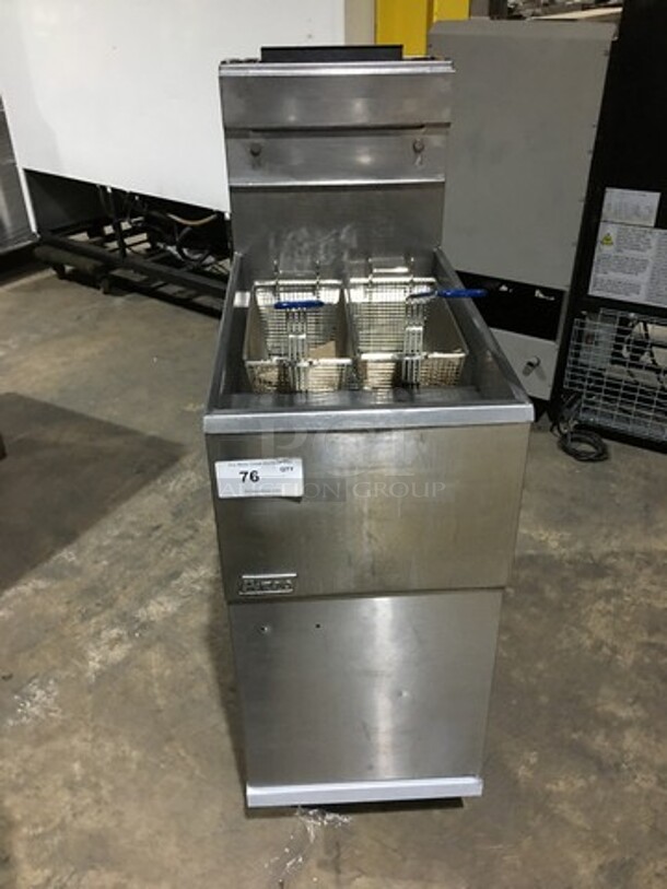 Pitco Natural Gas Powered 3 Burner Deep Fat Fryer! With 2 Metal Frying Baskets! With Backsplash! Model 40C+ Serial G14FA030253! On Legs!