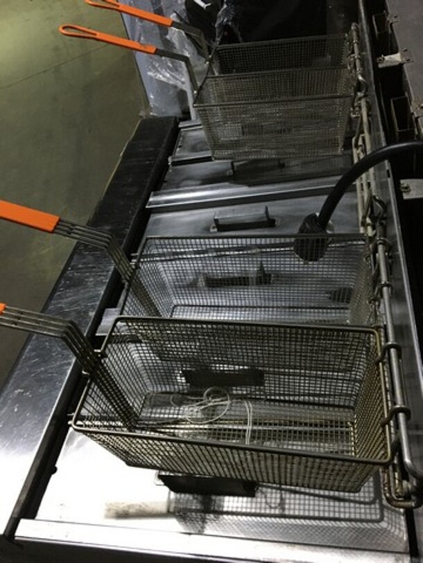 NICE! LATE MODEL! Frymaster Commercial Natural Gas Powered 3 Bay Deep Fat Fryer! With Oil Filter System! With 4 Metal Frying Baskets! With Backsplash! All Stainless Steel! Model BIGLA3306CSD Serial 1609RV0126! On Commercial Casters! - Image 5 of 12