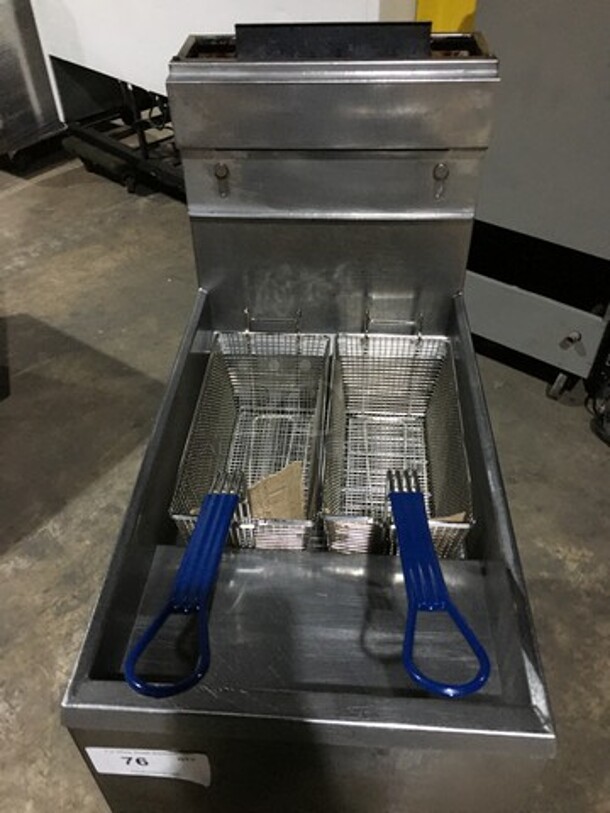 Pitco Natural Gas Powered 3 Burner Deep Fat Fryer! With 2 Metal Frying Baskets! With Backsplash! Model 40C+ Serial G14FA030253! On Legs! - Image 5 of 8
