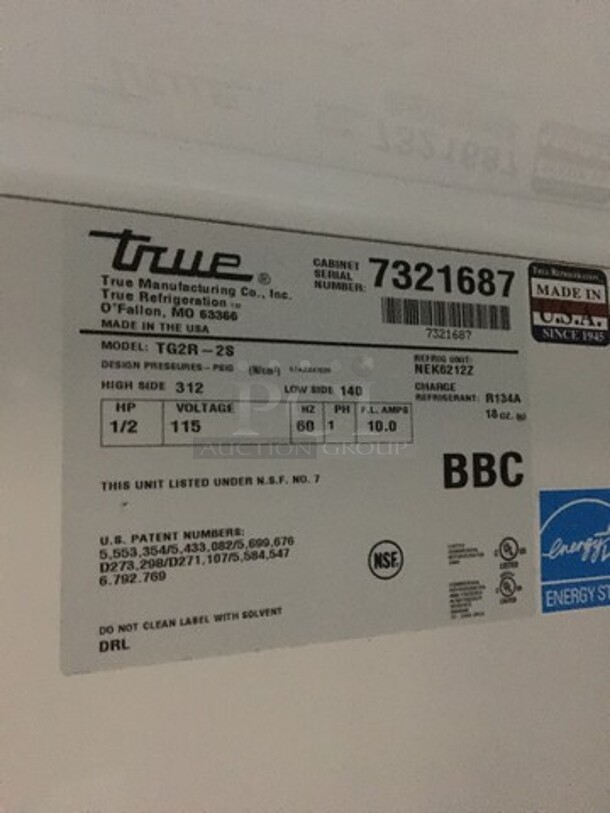 True Commercial 2 Door Reach In Refrigerator! With Poly Coated Racks! All Stainless Steel! Model TG2R2S Serial 7321687! 115V 1Phase! On Casters! - Image 7 of 9
