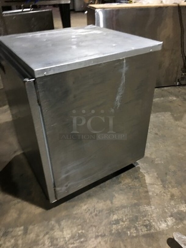 Delfield Commercial Single Door Lowboy/Worktop Cooler! All Stainless Steel! Serial 1405152002438! 115V 1Phase!  - Image 3 of 8