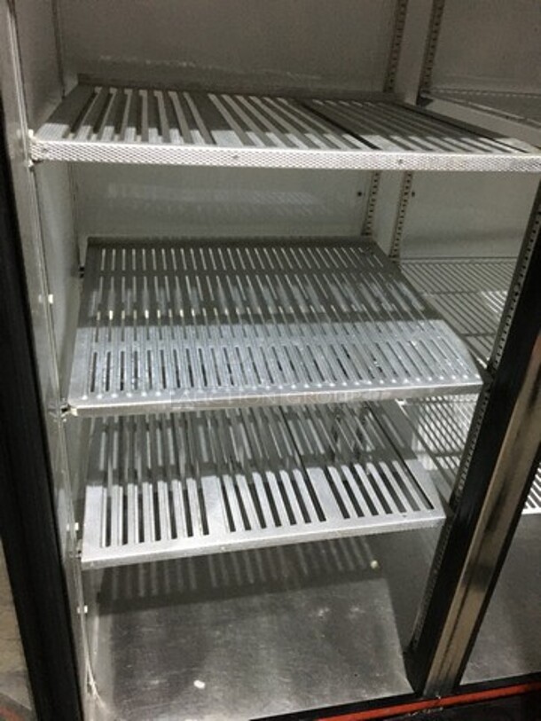 True Commercial 2 Door Reach In Refrigerator Merchandiser! With Poly Coated Racks! Model GDM49 Serial 536496! 115V 1Phase!  - Image 6 of 9