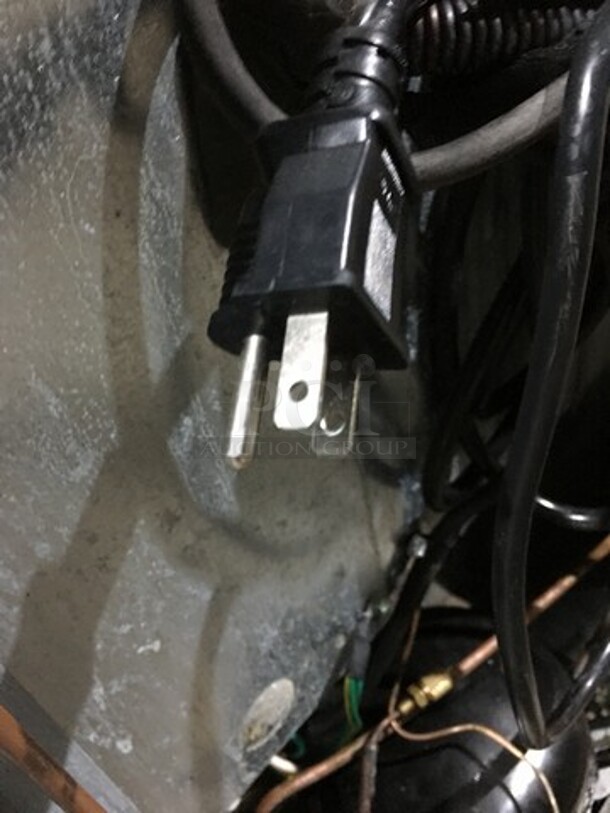 Delfield Commercial Single Door Lowboy/Worktop Cooler! All Stainless Steel! Serial 1405152002438! 115V 1Phase!  - Image 8 of 8