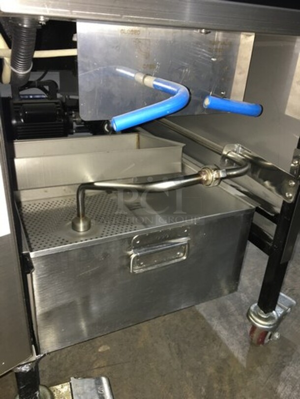 LATE MODEL! NEVER USED! 2019 Shineho Electric Powered Pressure Fryer! With Digital Touch Controls! With Oil Filter System! Model P007! All Stainless Steel! On Commercial Casters! 220V! - Image 7 of 10