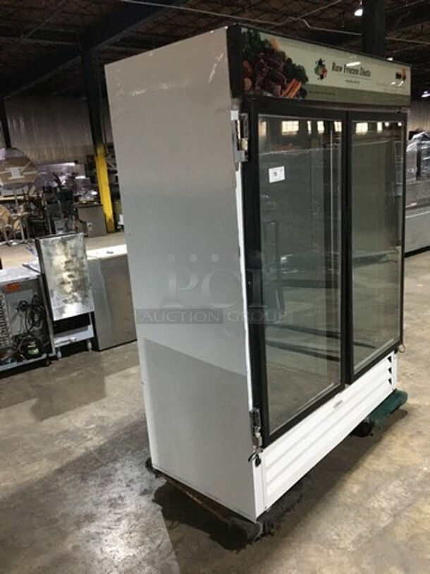 Commercial 2 Door Half Refrigerated Cooler Merchandiser & Half Reach In Freezer Merchandiser!  - Image 3 of 9