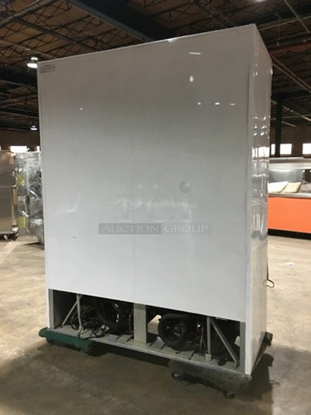 Commercial 2 Door Half Refrigerated Cooler Merchandiser & Half Reach In Freezer Merchandiser!  - Image 4 of 9