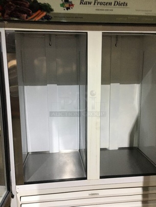Commercial 2 Door Half Refrigerated Cooler Merchandiser & Half Reach In Freezer Merchandiser!  - Image 5 of 9