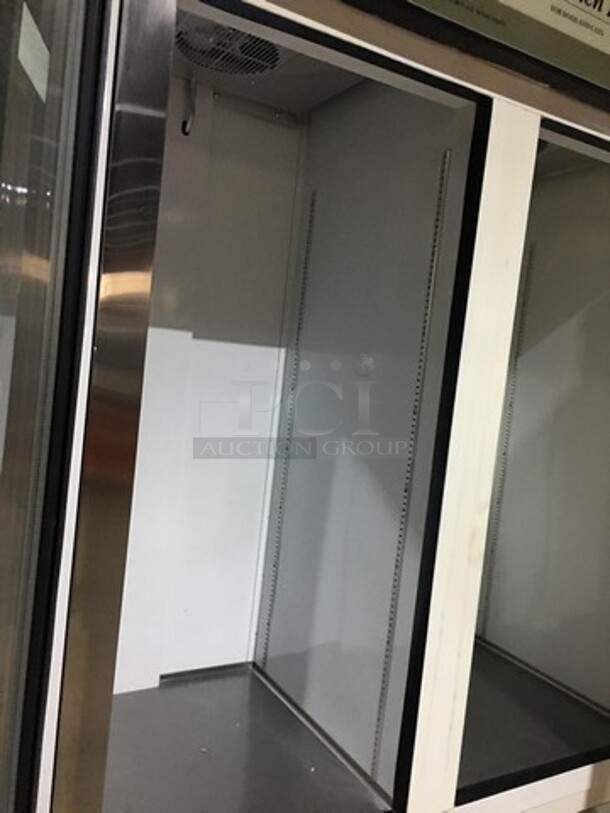Commercial 2 Door Half Refrigerated Cooler Merchandiser & Half Reach In Freezer Merchandiser!  - Image 6 of 9