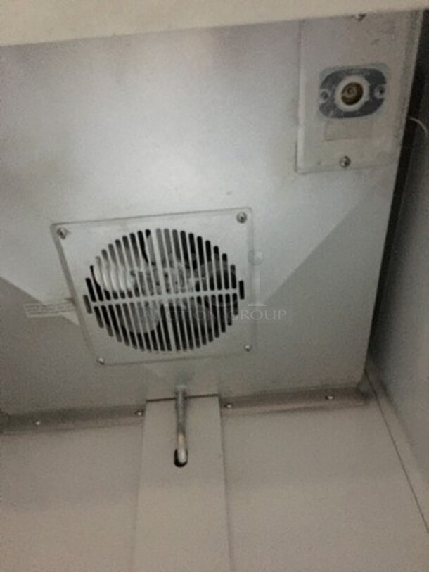 Commercial 2 Door Half Refrigerated Cooler Merchandiser & Half Reach In Freezer Merchandiser!  - Image 7 of 9