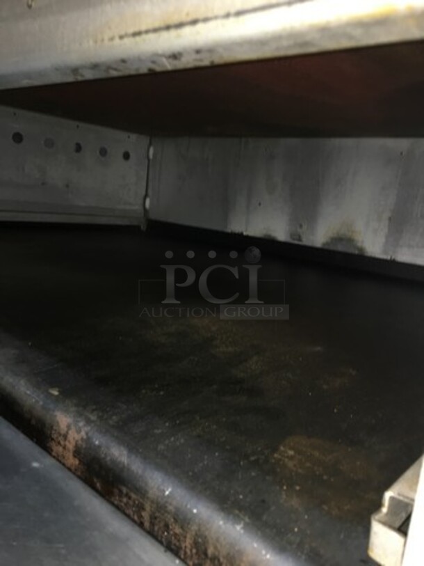 NICE! Vulcan Commercial Natural Gas Powered Double Deck Baking/Roasting/Pizza Oven! All Stainless Steel! Model 7016A1T Serial 541002827! All Stainless Steel! On Legs! 2 X Your Bid! Makes One Unit! - Image 7 of 11