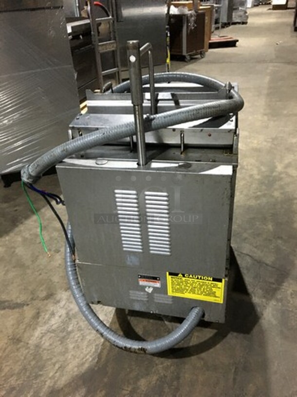Hobart Commercial Electric Deep Fat Fryer! With Metal Basket! All Stainless Steel! Model 1HF85CF Serial 481656344! 208V 3Phase! On Commercial Casters! - Image 3 of 10